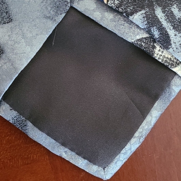 VINTAGE SILK Grey Men's Looney Tunes Warner Brothers Tie - Picture 4 of 7